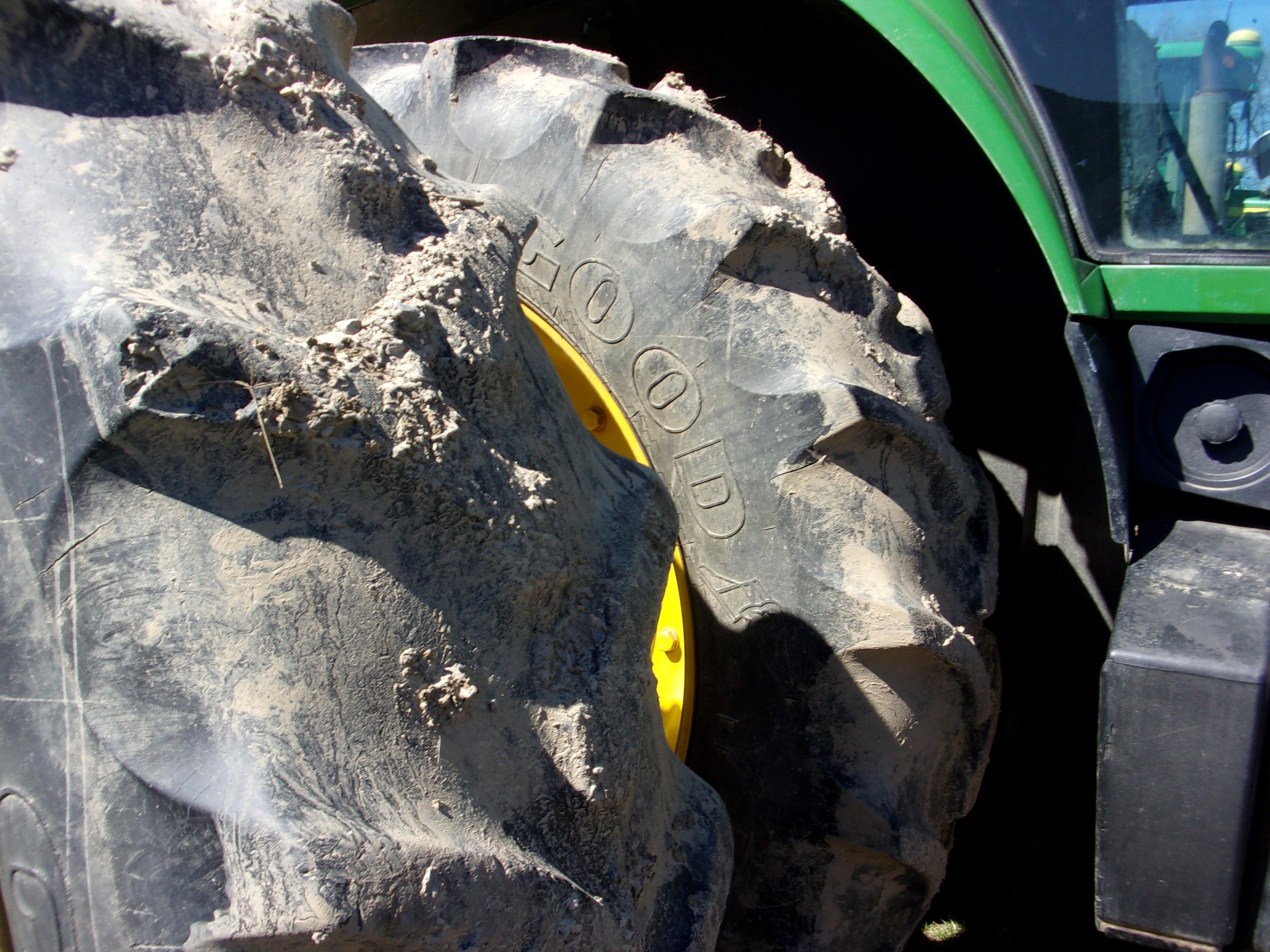 John Deere 8420 MFWD Tractor, apx 8630 hrs, #P005348