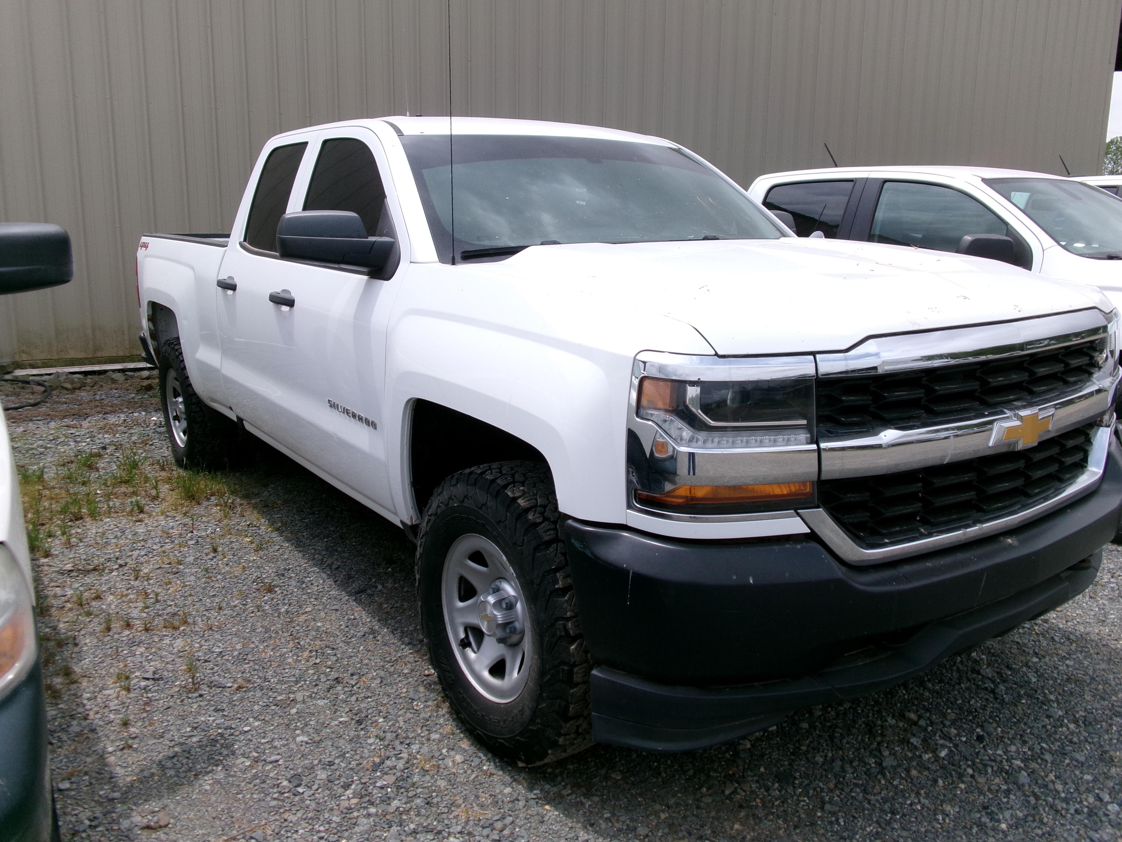 2018 Chev Silverado 4WD 4 Door Pickup, apx 129,000 miles, #Z187961