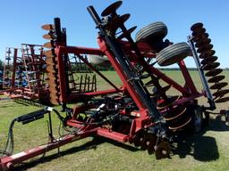 Case-IH 340 apx 30', 9" Spacing, Tru-Tandem Disc, #YED072971