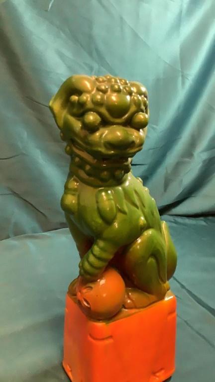 FOO DOG STATUE