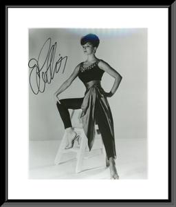 Joan Collins Signed Photo - Selling No Reserve!