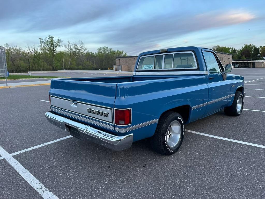 1990 Chevrolet Cheyenne Pickup