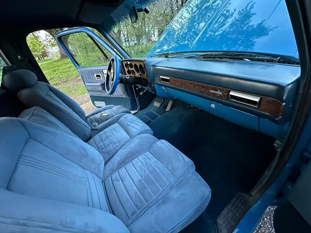 1990 Chevrolet Cheyenne Pickup