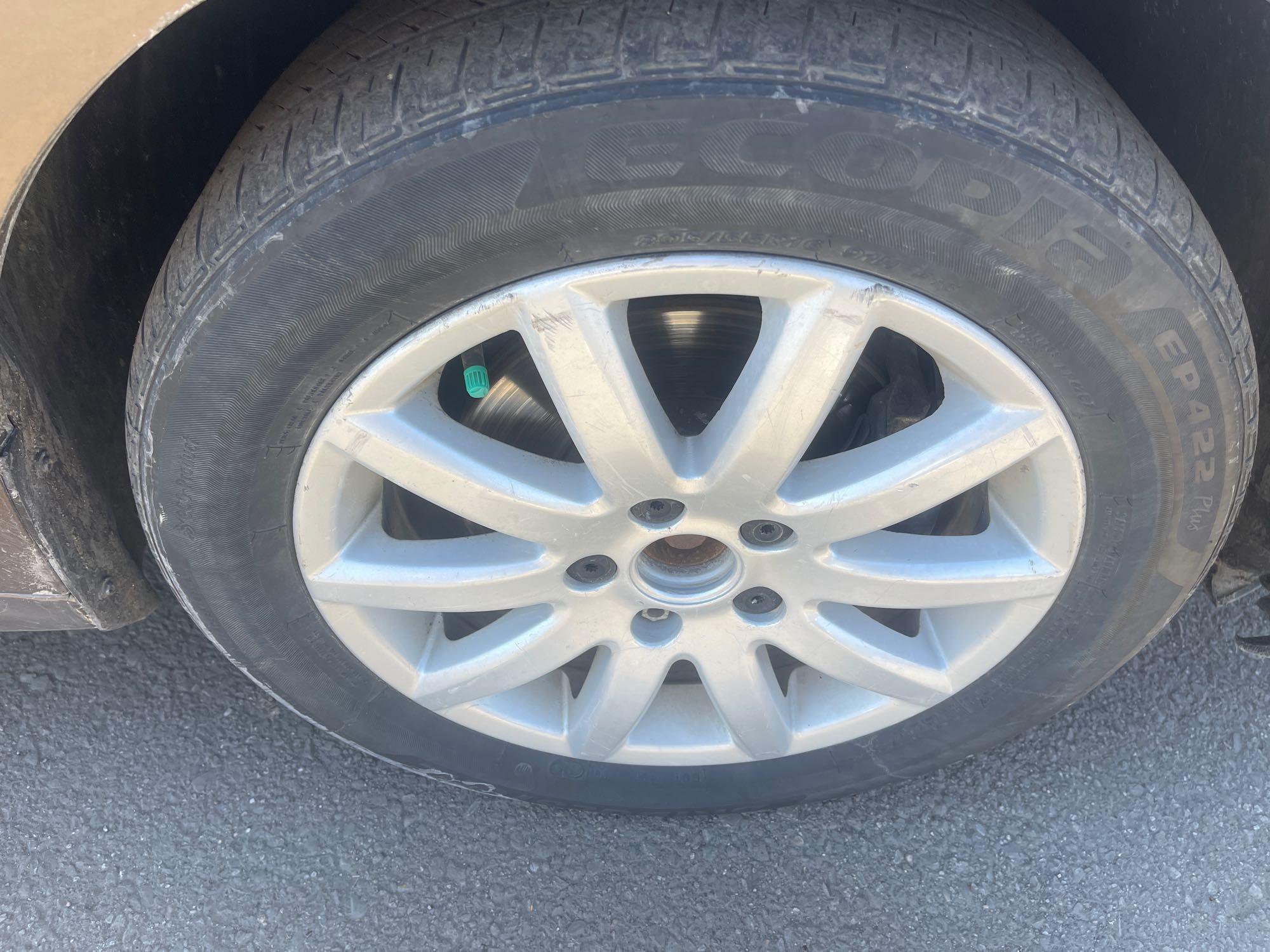 2012 VW Jetta w/ leather