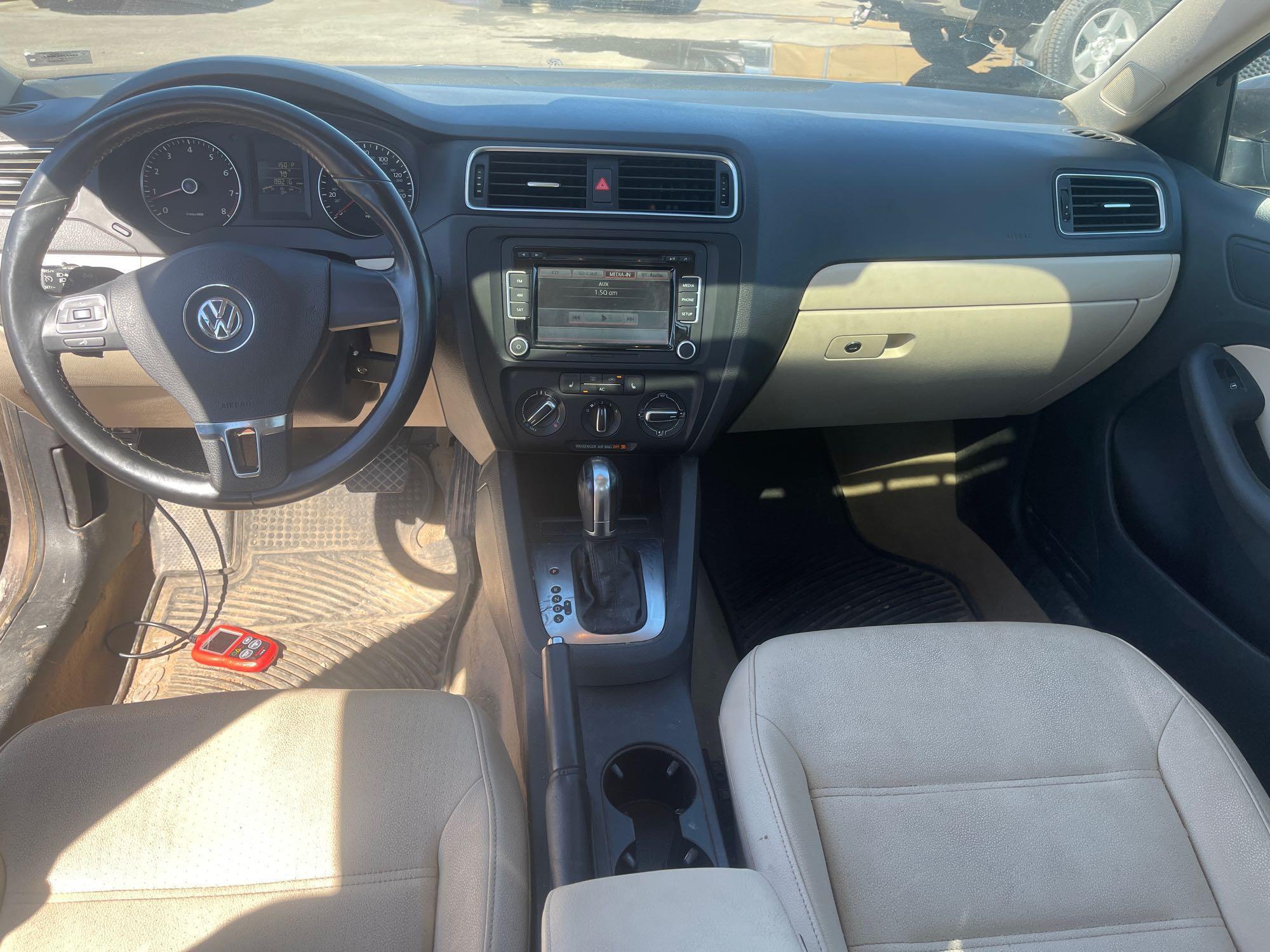 2012 VW Jetta w/ leather