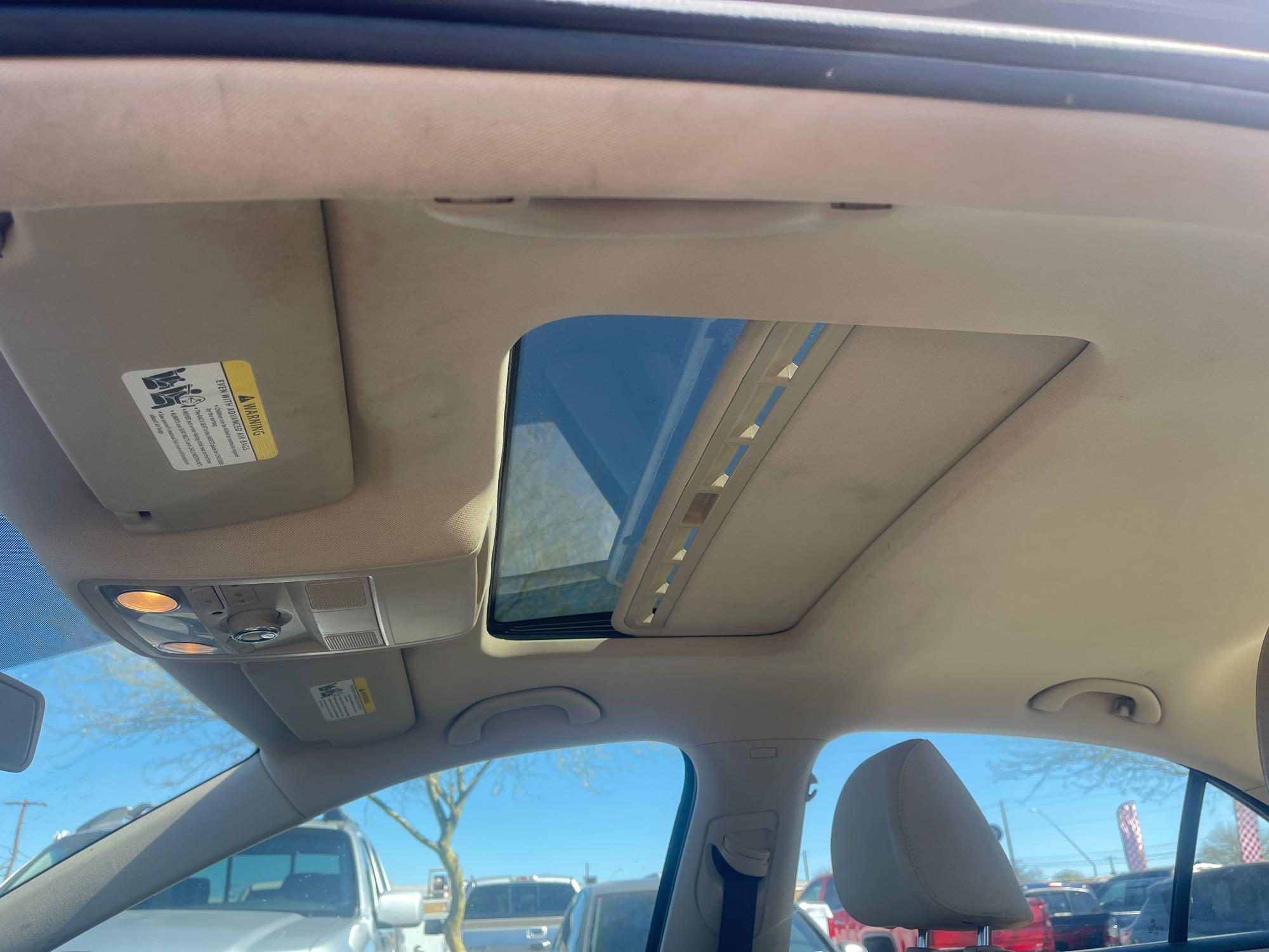 2012 VW Jetta w/ leather