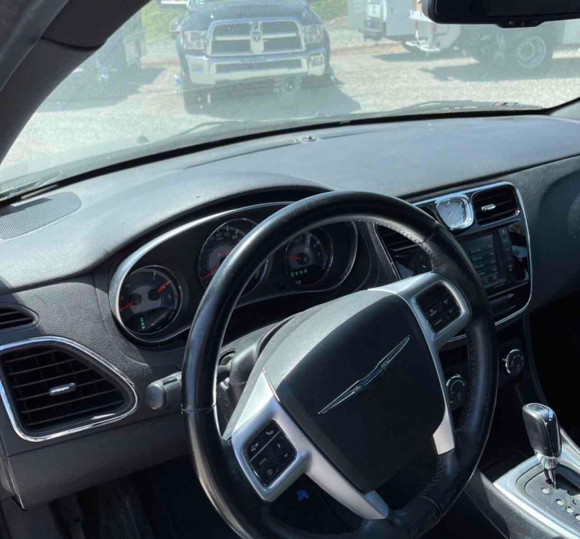 2012 Chrysler 200