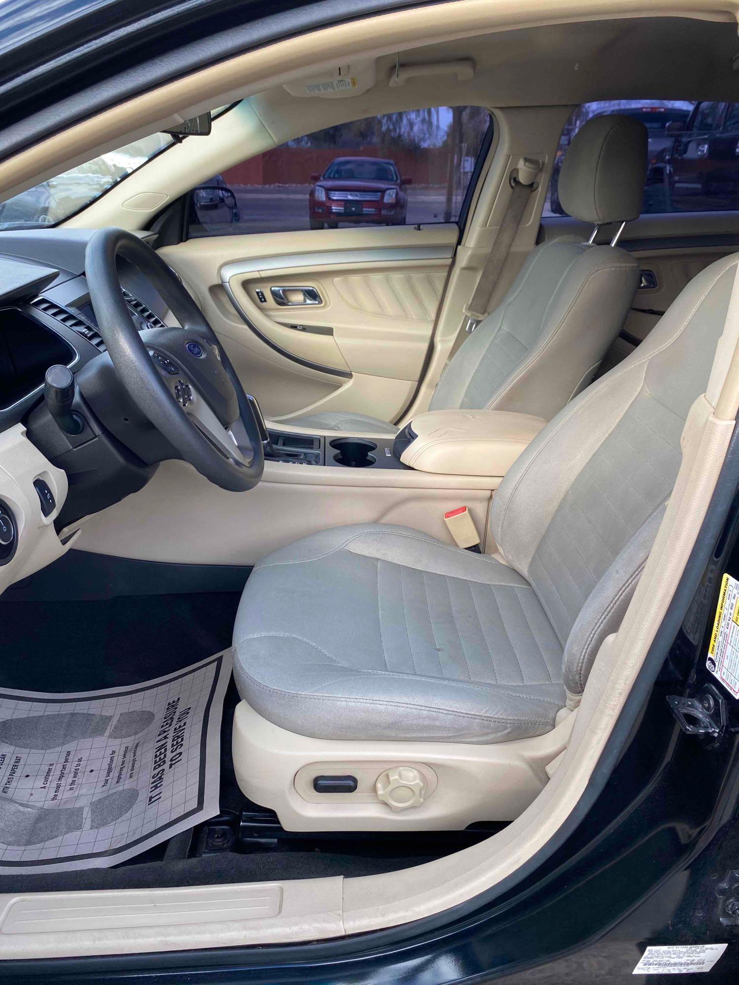 2014 Ford Taurus