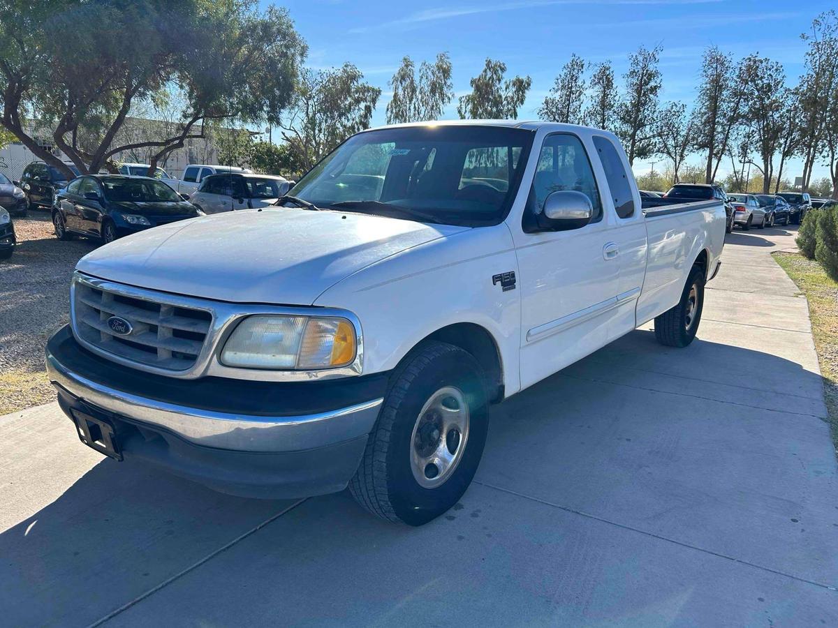 2000 Ford F-150 Pickup Truck