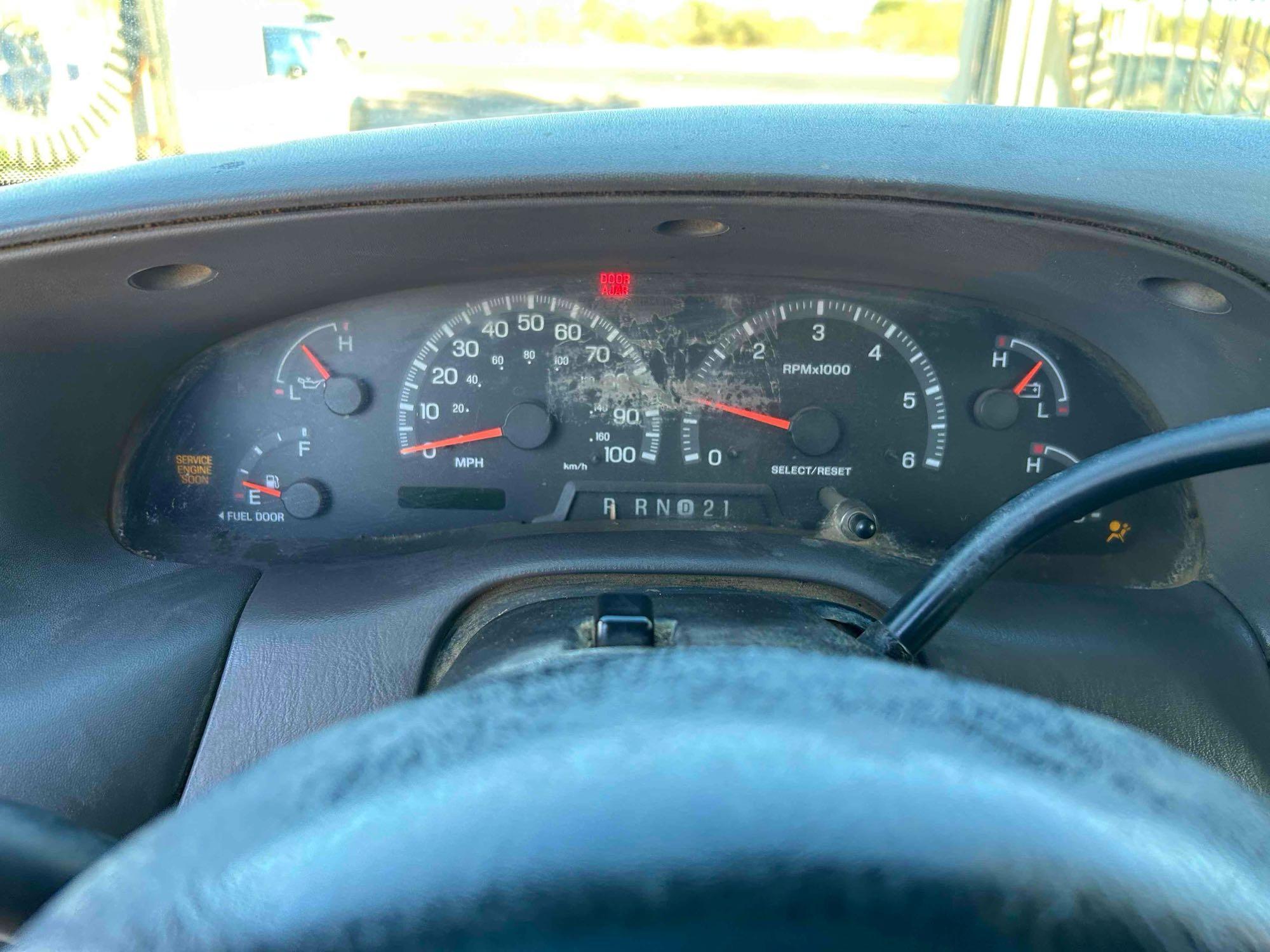 2000 Ford F-150 Pickup Truck