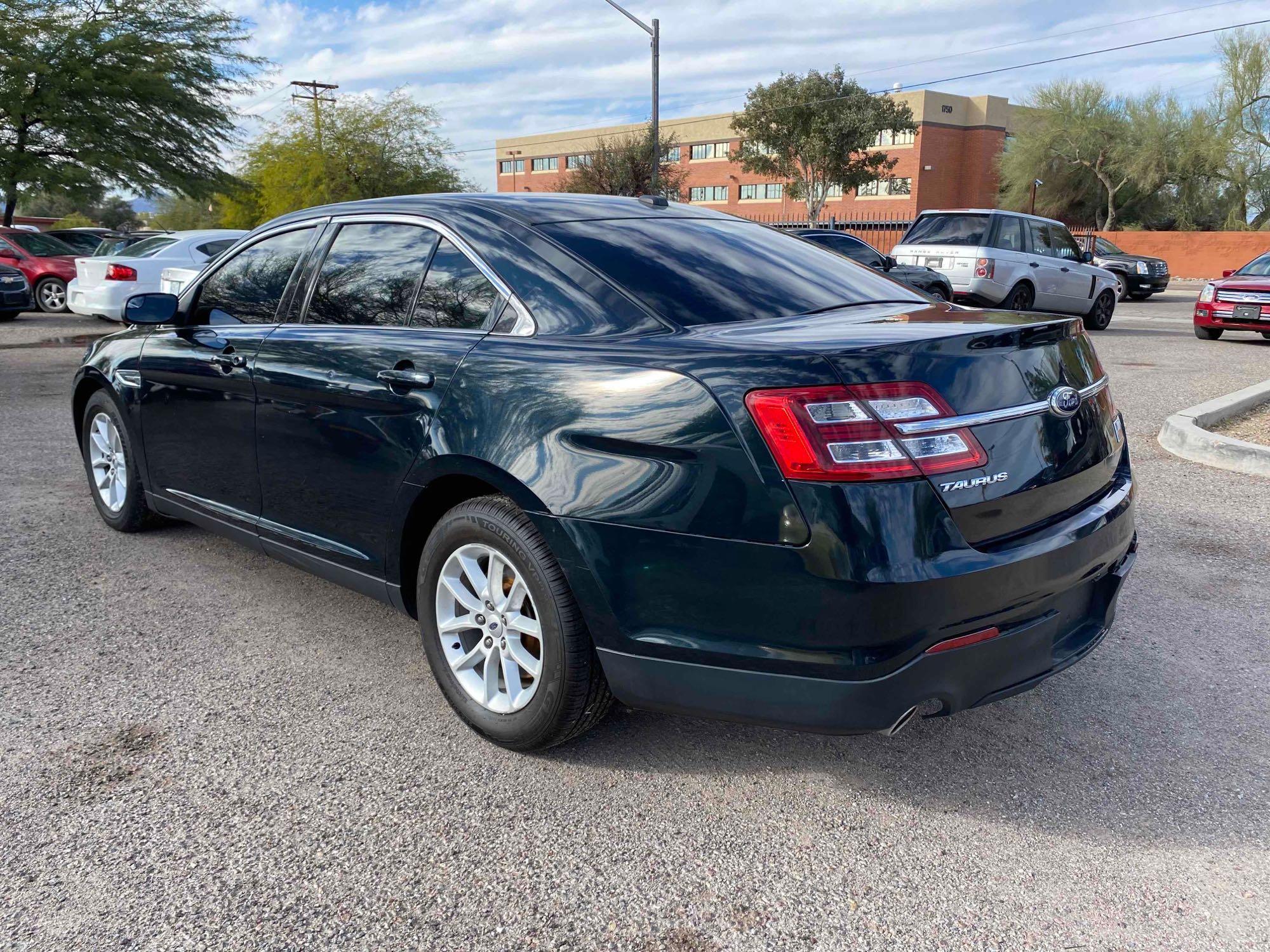 2014 Ford Taurus