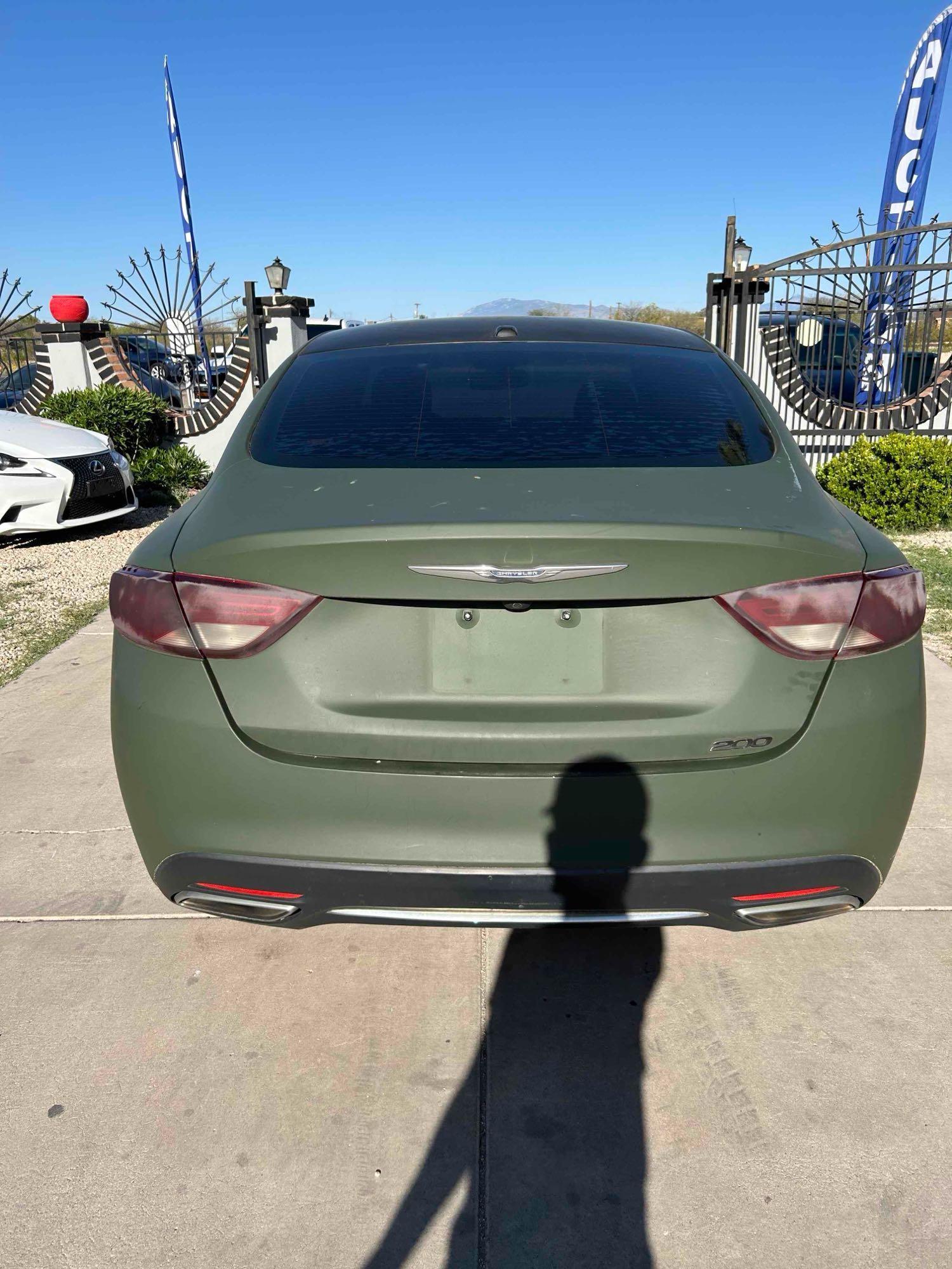 2015 Chrysler 200