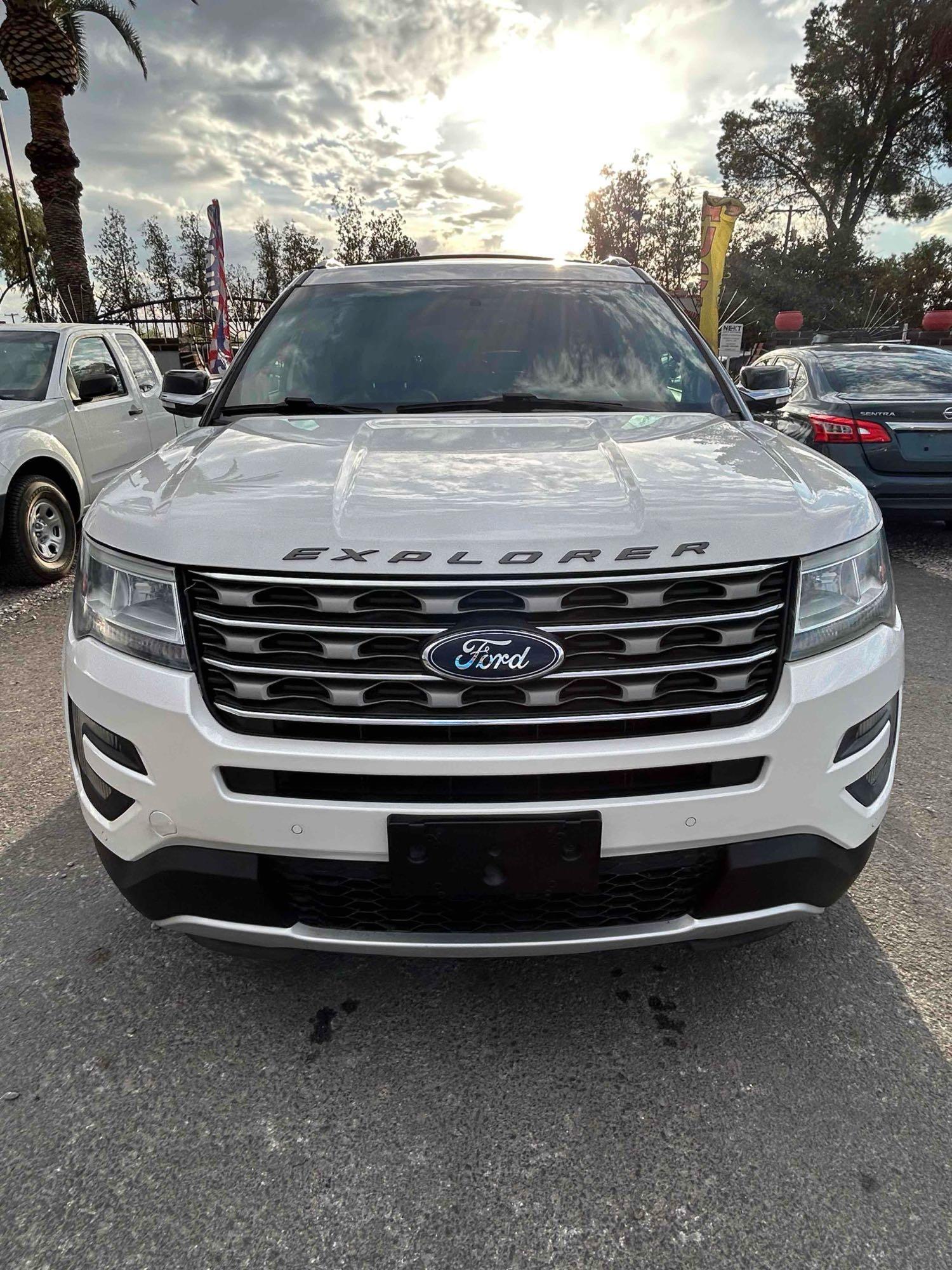 2016 Ford Explorer