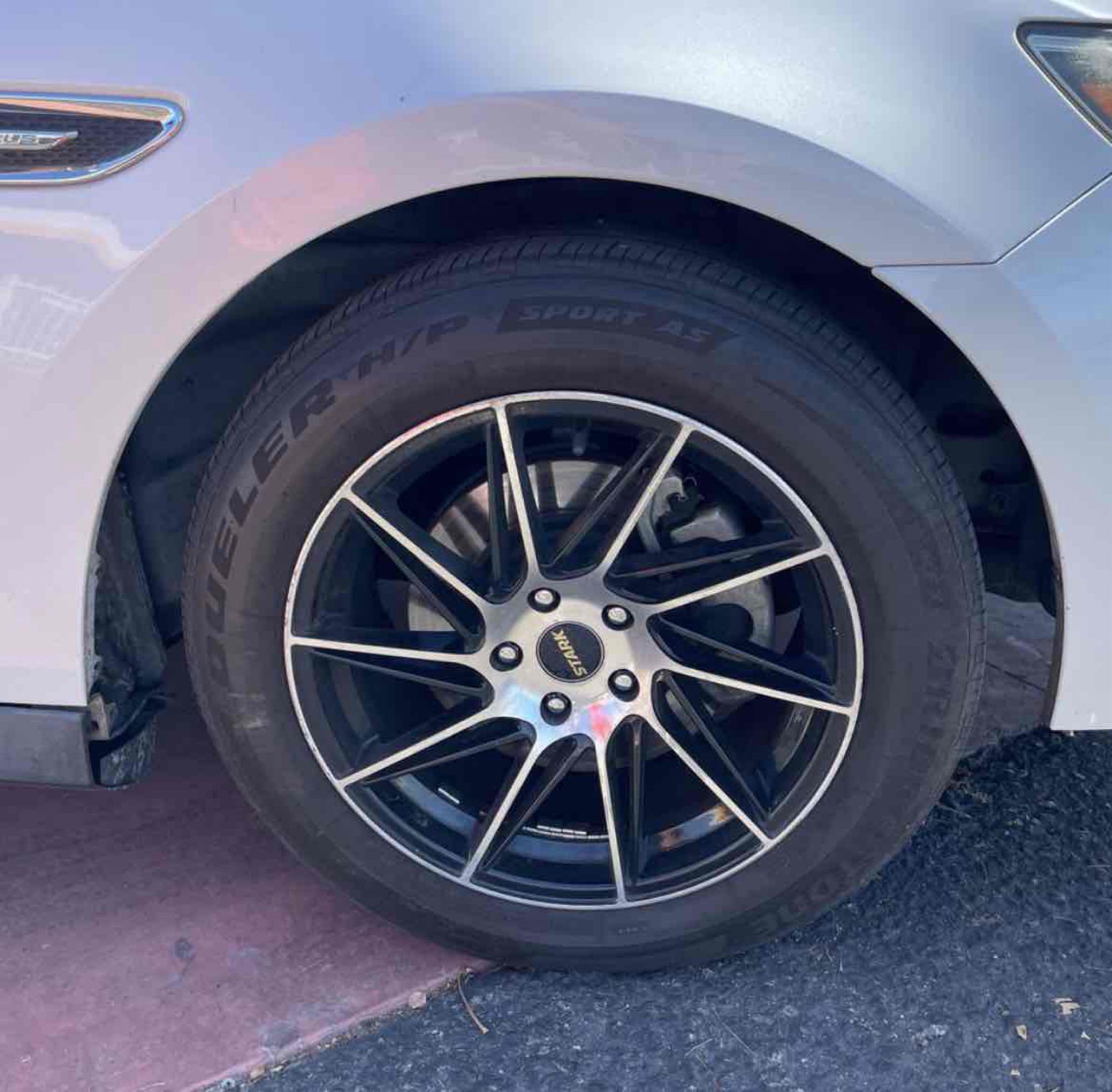 2015 Ford Taurus