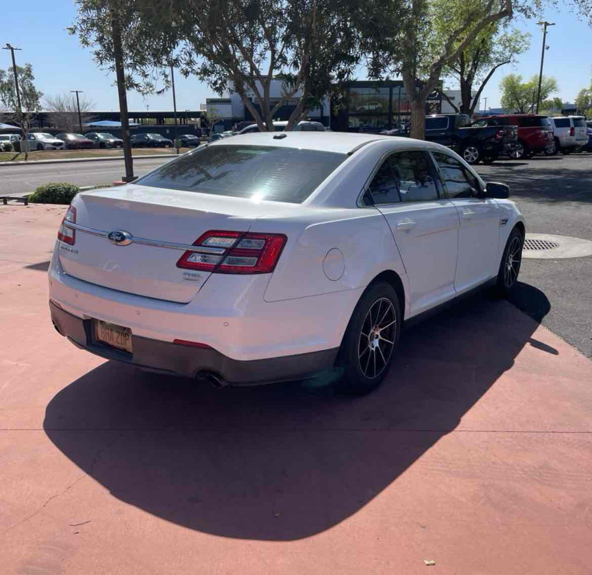 2015 Ford Taurus