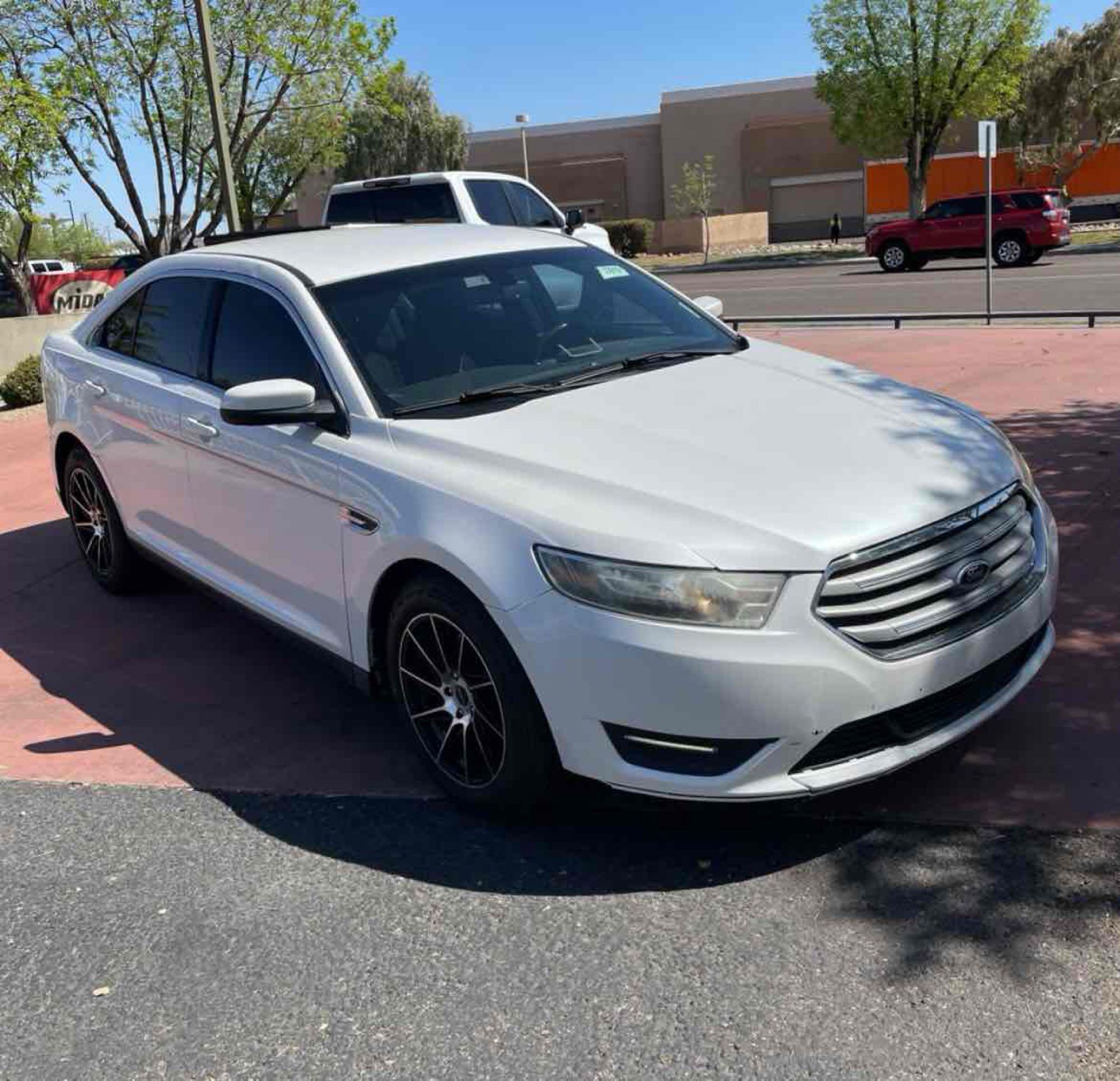 2015 Ford Taurus