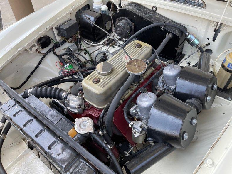 1966 MG B