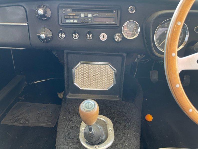 1966 MG B