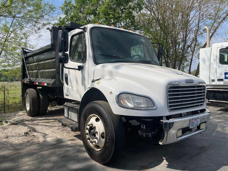2006 Freightliner M2  Business Class 106 Medium Duty