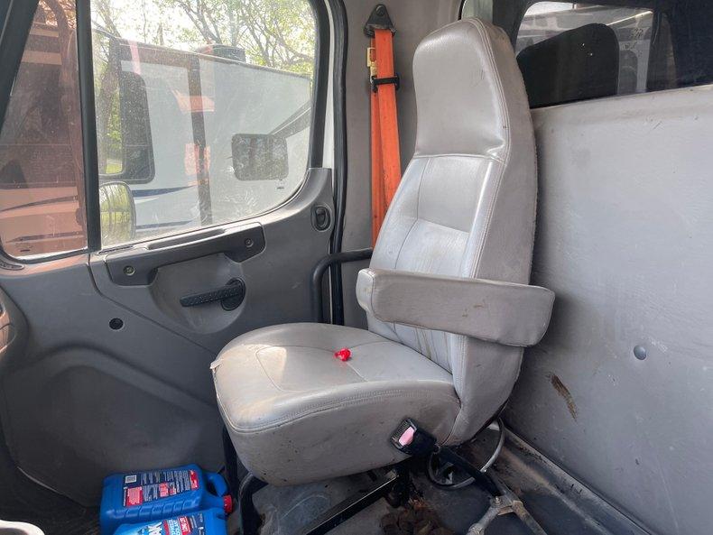 2006 Freightliner M2  Business Class 106 Medium Duty