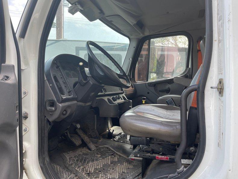2006 Freightliner M2  Business Class 106 Medium Duty