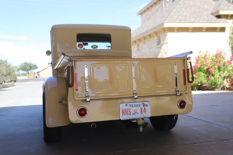 1934 Ford Model 46 Custom