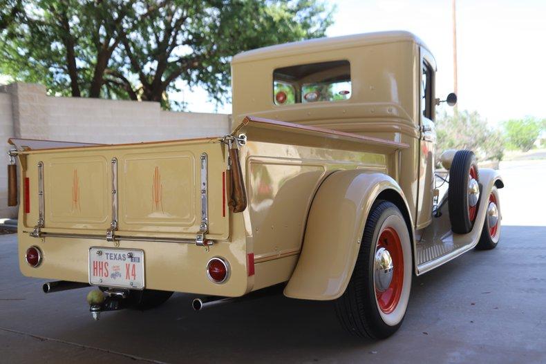 1934 Ford Model 46 Custom