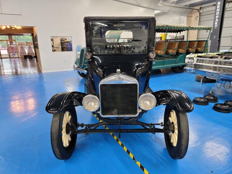 1925 Ford Model T Doctor's Coupe