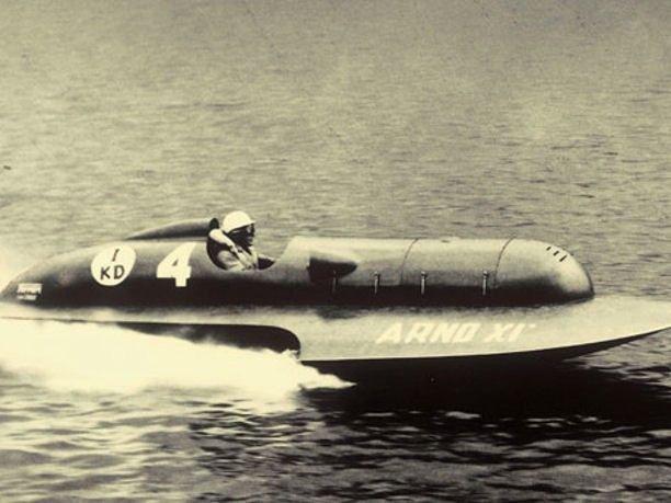 1952 Ferrari Timossi Racing The ARNO XI 800KG 3-Point Hydroplane