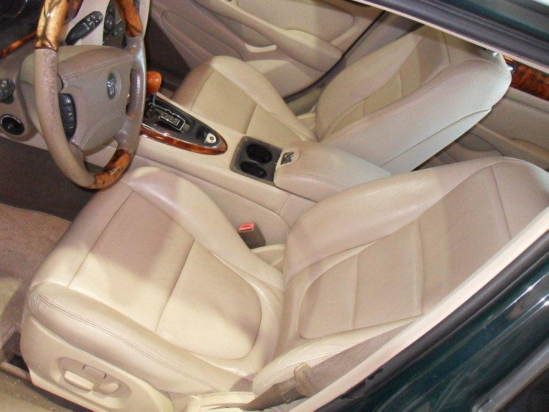2004 Jaguar XJ8