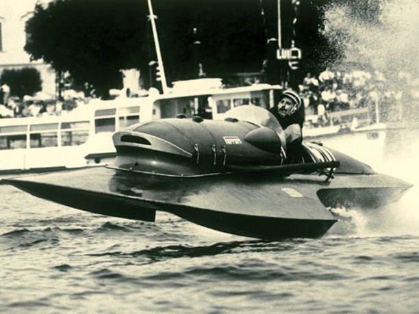 1952 Ferrari Timossi Racing The ARNO XI 800KG 3-Point Hydroplane