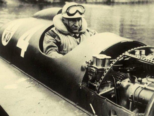 1952 Ferrari Timossi Racing The ARNO XI 800KG 3-Point Hydroplane