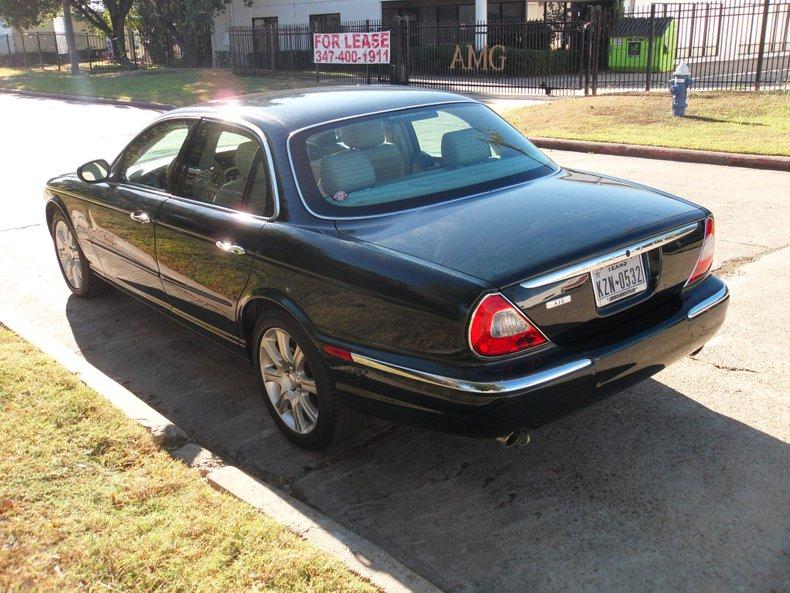 2004 Jaguar XJ8