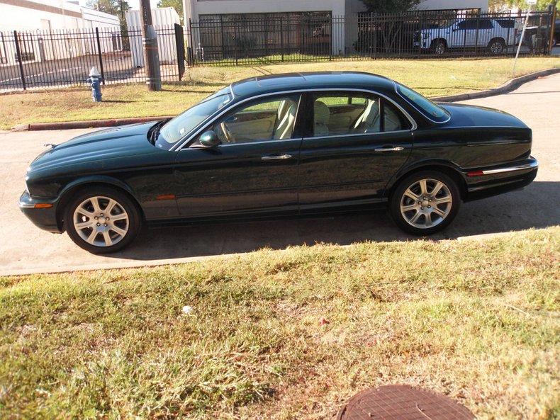 2004 Jaguar XJ8