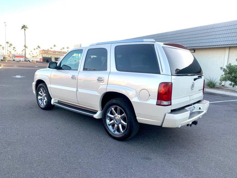2003 Cadillac Escalade