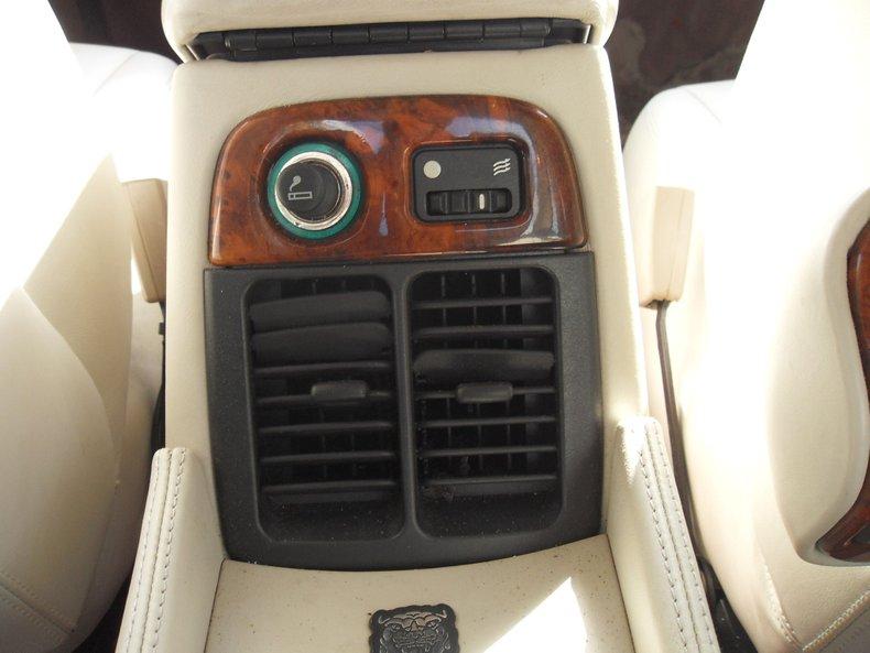 1998 Jaguar XJ8 Vanden Plas