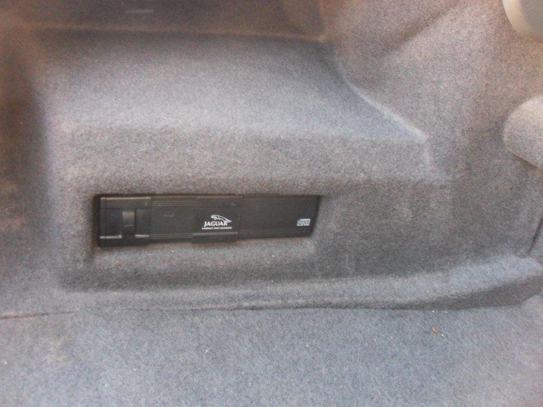 1998 Jaguar XJ8 Vanden Plas