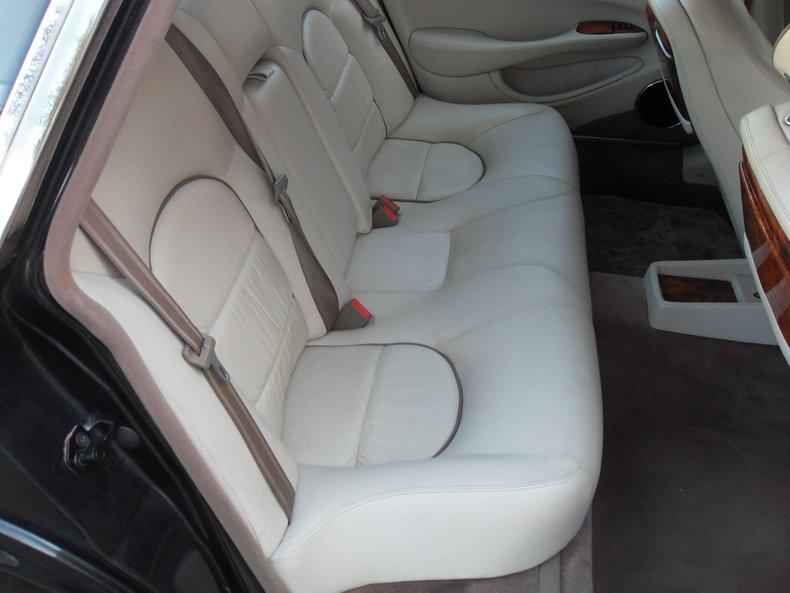 1998 Jaguar XJ8 Vanden Plas