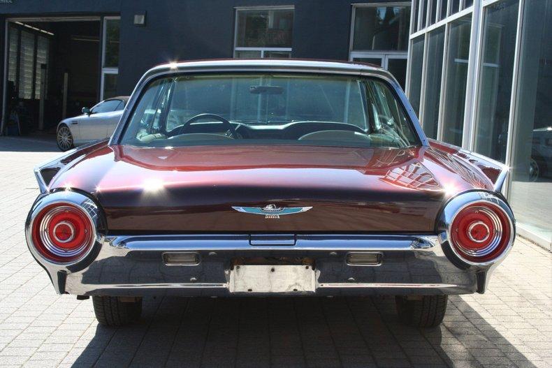 1962 Ford Thunderbird