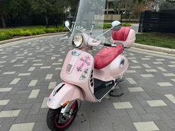 2010 Vespa GTS 250 Motor Scooter