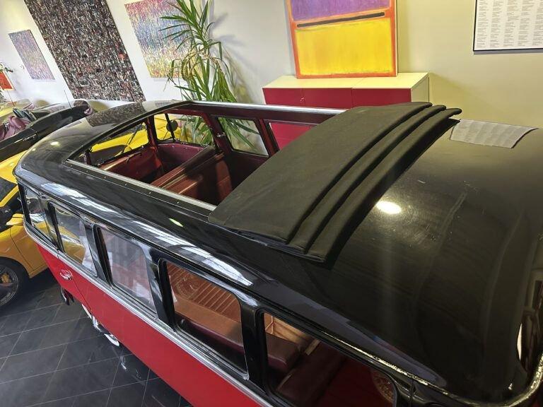 1972 Volkswagen Transporter Kombi 15- Window Bus