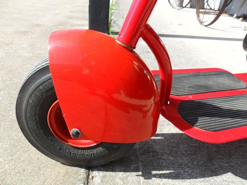 1946 Hiawatha Model G5501B Doodle Bug Scooter
