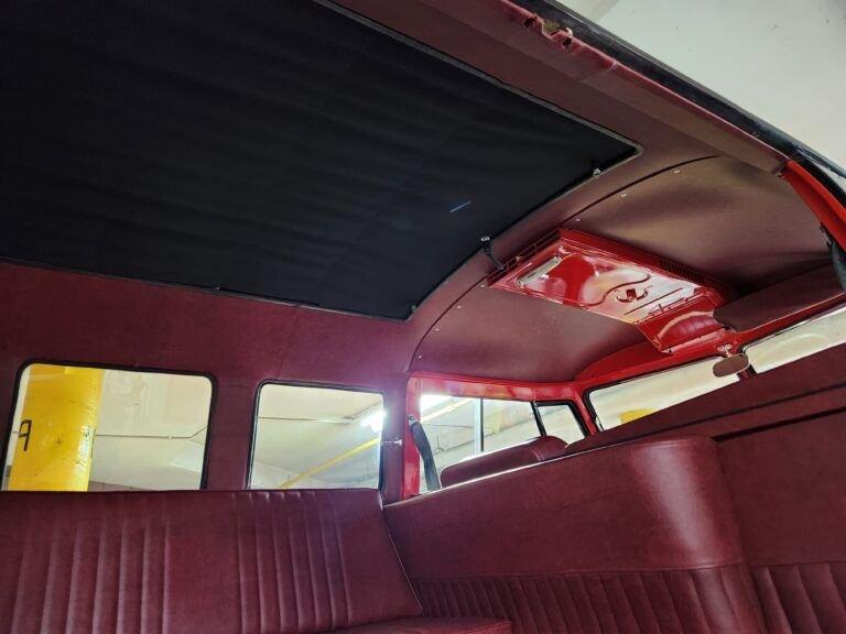 1972 Volkswagen Transporter Kombi 15- Window Bus