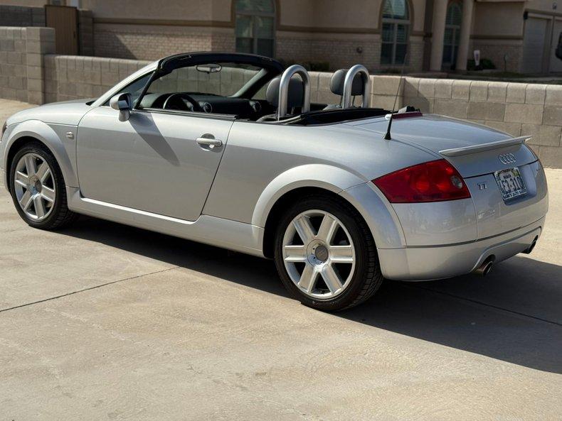 2003 Audi Quattro  TT
