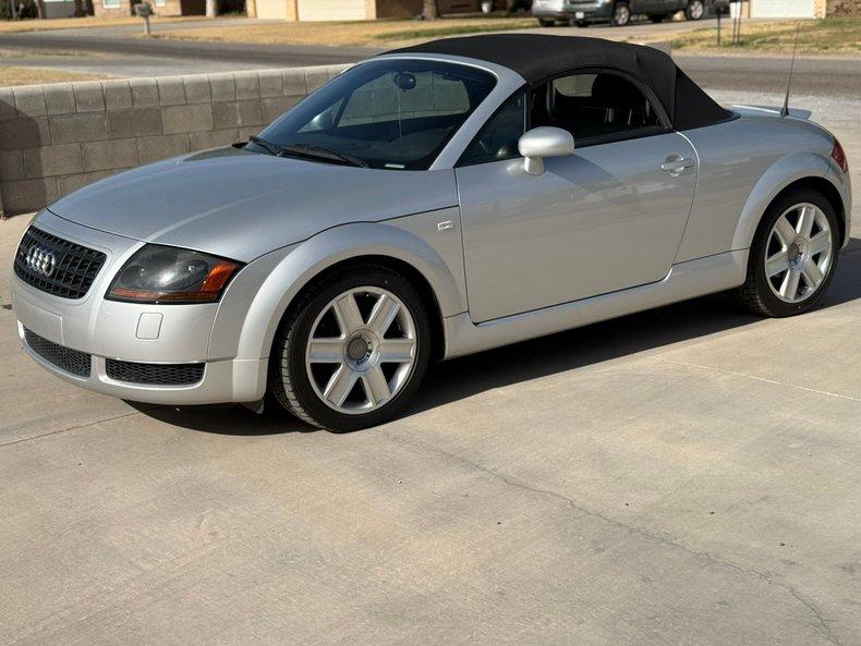 2003 Audi Quattro  TT