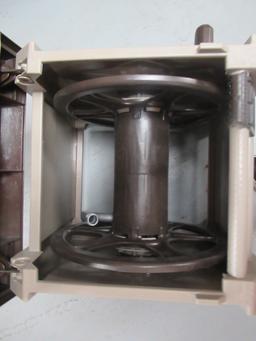 NEVER LEAK HOSE CABINET