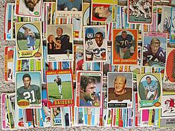 Lot Of (500+) Vintage Football Cards w/ HOFers Stars