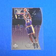 1997-98 UPPER DECK SHAQUILLE O'NEAL TEAMMATES DIE CUT LAKERS