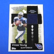 2006 TOPPS FOOTBALL VINCE YOUNG PLAYER WORN JERSEY ROOKIE CARD TITANS