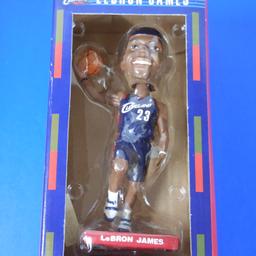 LEBRON JAMES CLEVELAND CAVALIERS NOVEMBER 9TH 2005 SGA BOBBLEHEAD